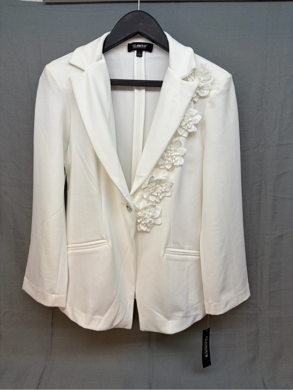 NWT glamour women’s sz large ivory jacket appliqué rhinestone embellished button